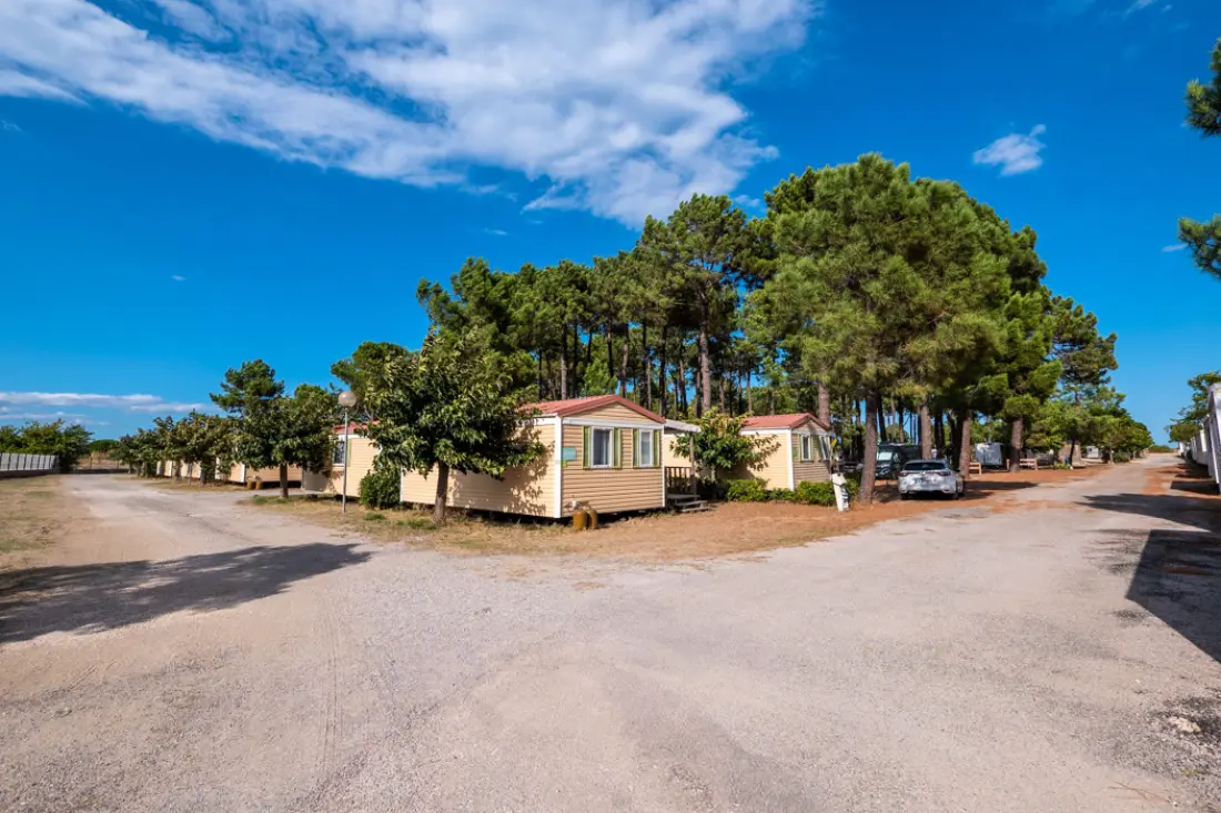 Camping Le Roussillonnais