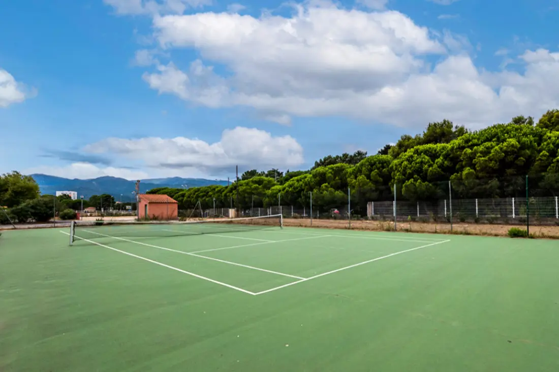 Camping Le Roussillonnais
