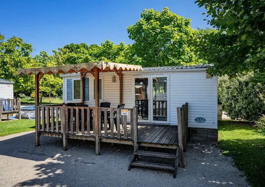 Camping Le Roussillonnais