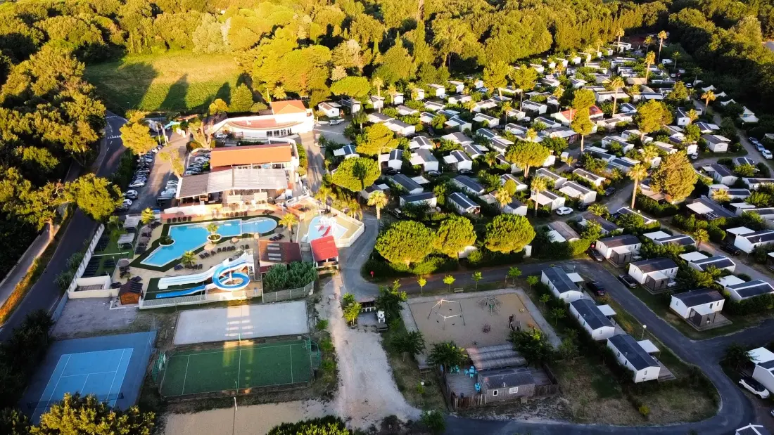 Camping Paradis Le Pearl 4 étoiles★★★★