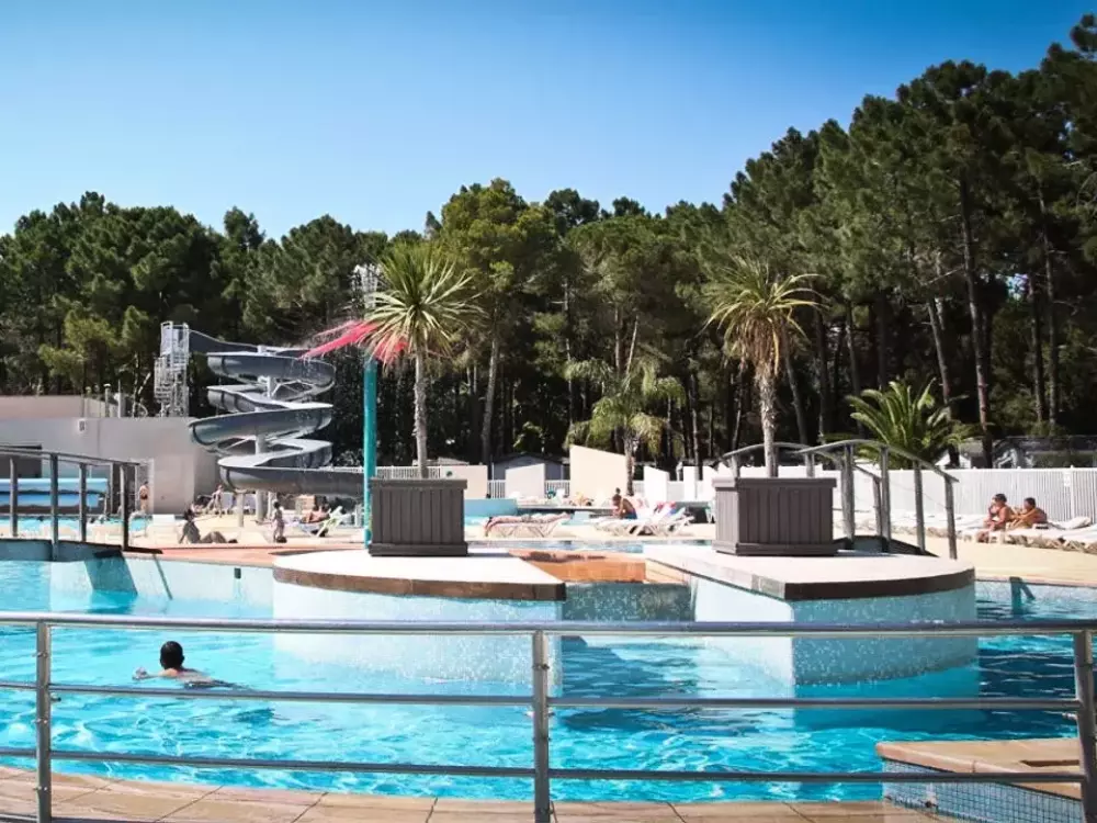 Camping Taxo Les Pins 4 étoiles★★★★