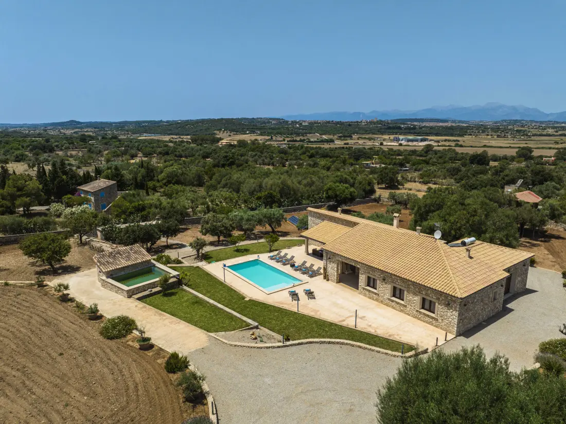 Maison de Vacances Ariany 13