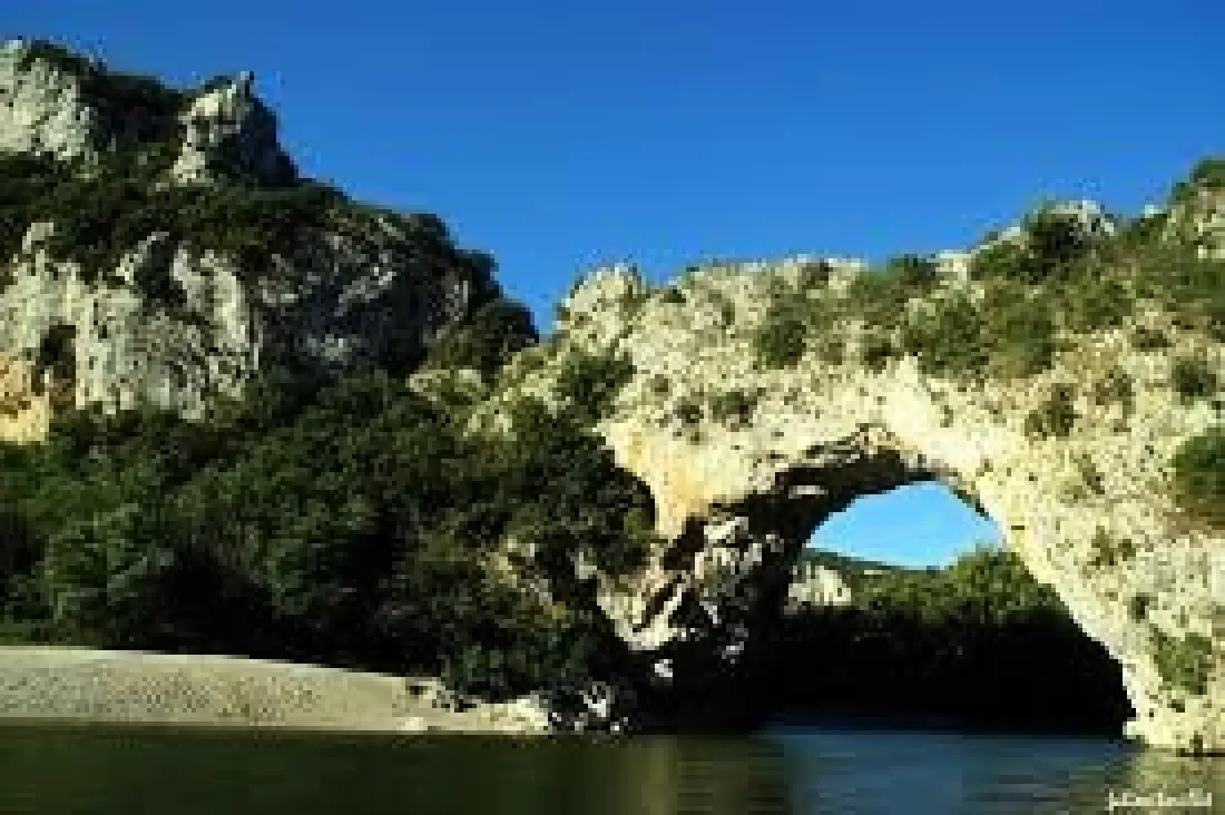 Ushuaïa Villages - Camping Le Viaduc 3 étoiles★★★