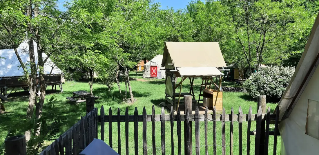 Ushuaïa Villages - Camping Le Viaduc 3 étoiles★★★