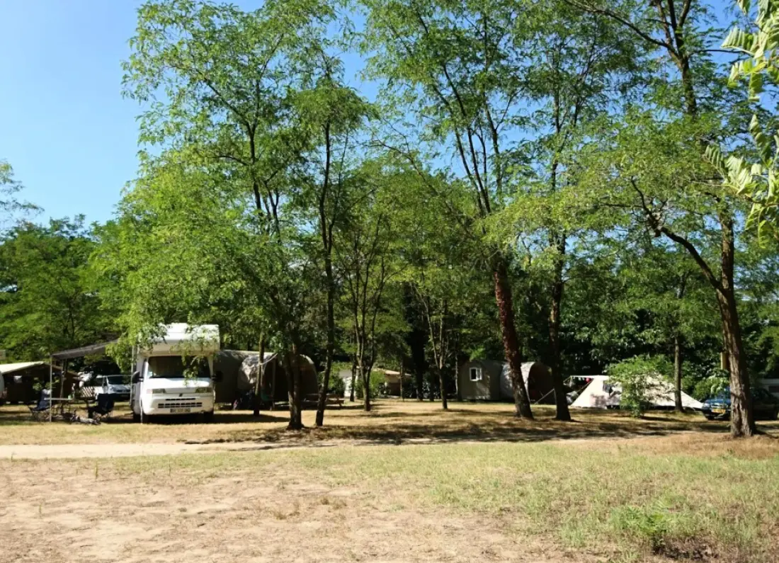 Ushuaïa Villages - Camping Le Viaduc 3 étoiles★★★