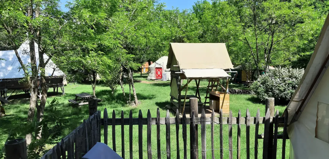 Ushuaïa Villages - Camping Le Viaduc 3 étoiles★★★