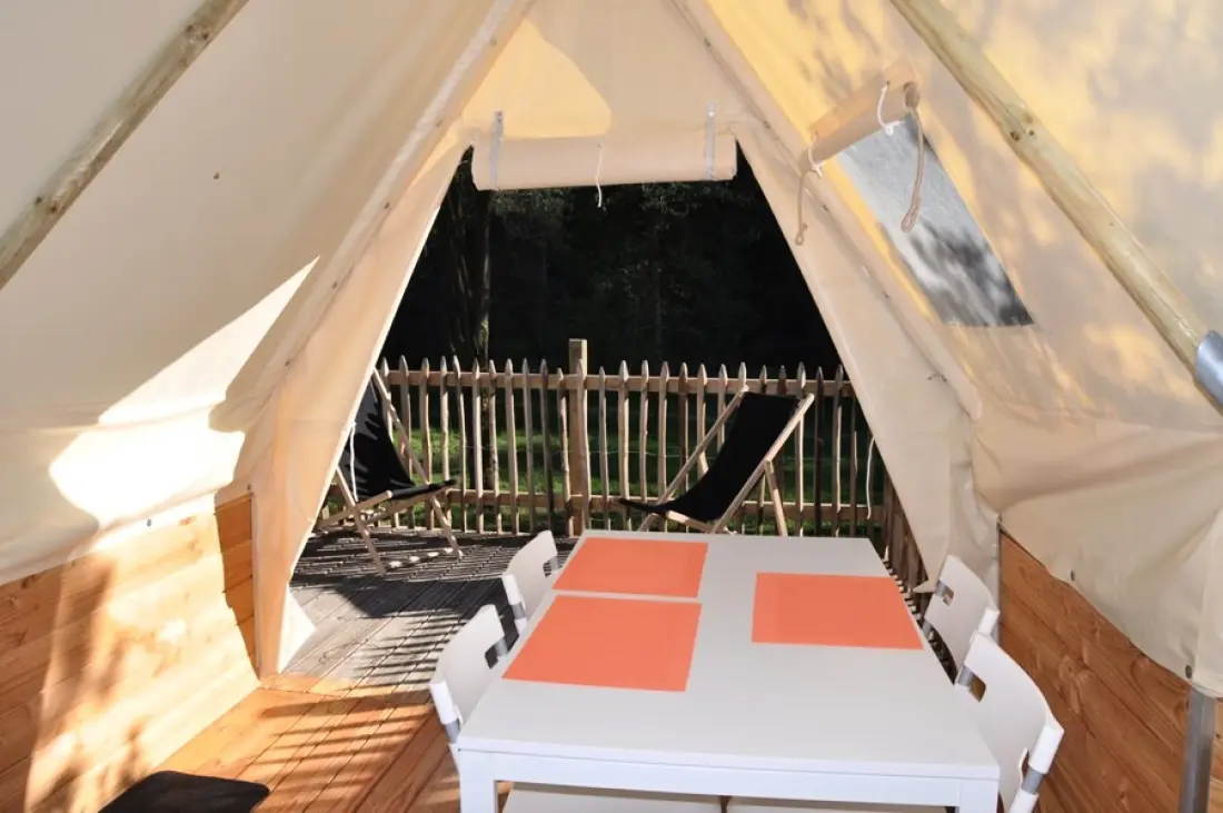 Ushuaïa Villages - Camping Le Viaduc 3 étoiles★★★