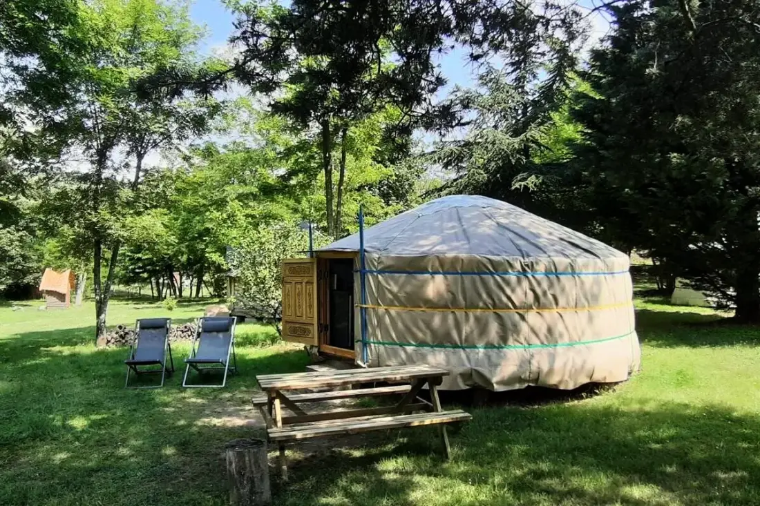 Ushuaïa Villages - Camping Le Viaduc 3 étoiles★★★