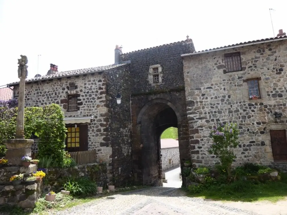 Maison de Vacances Arlempdes 6