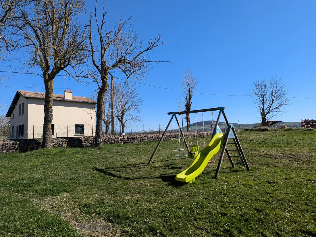 Maison de Vacances Arlempdes 8