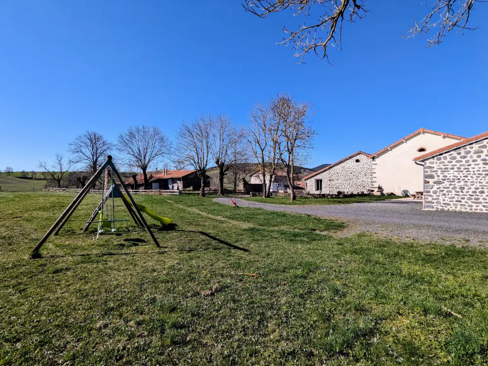 Maison de Vacances Arlempdes 8