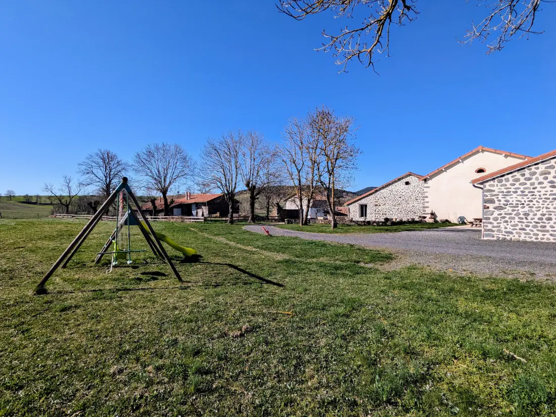 Maison de Vacances Arlempdes 8