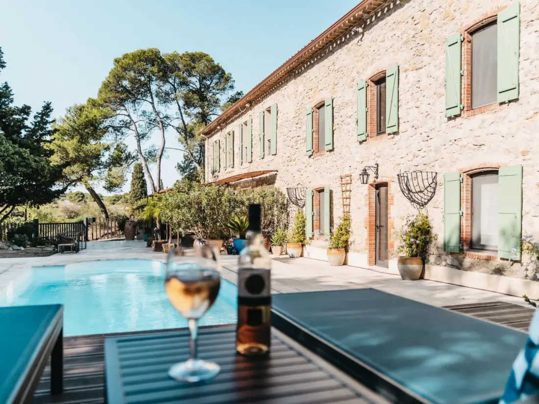 Résidence Charmante Ferienwohnung mit Terrasse und Pool