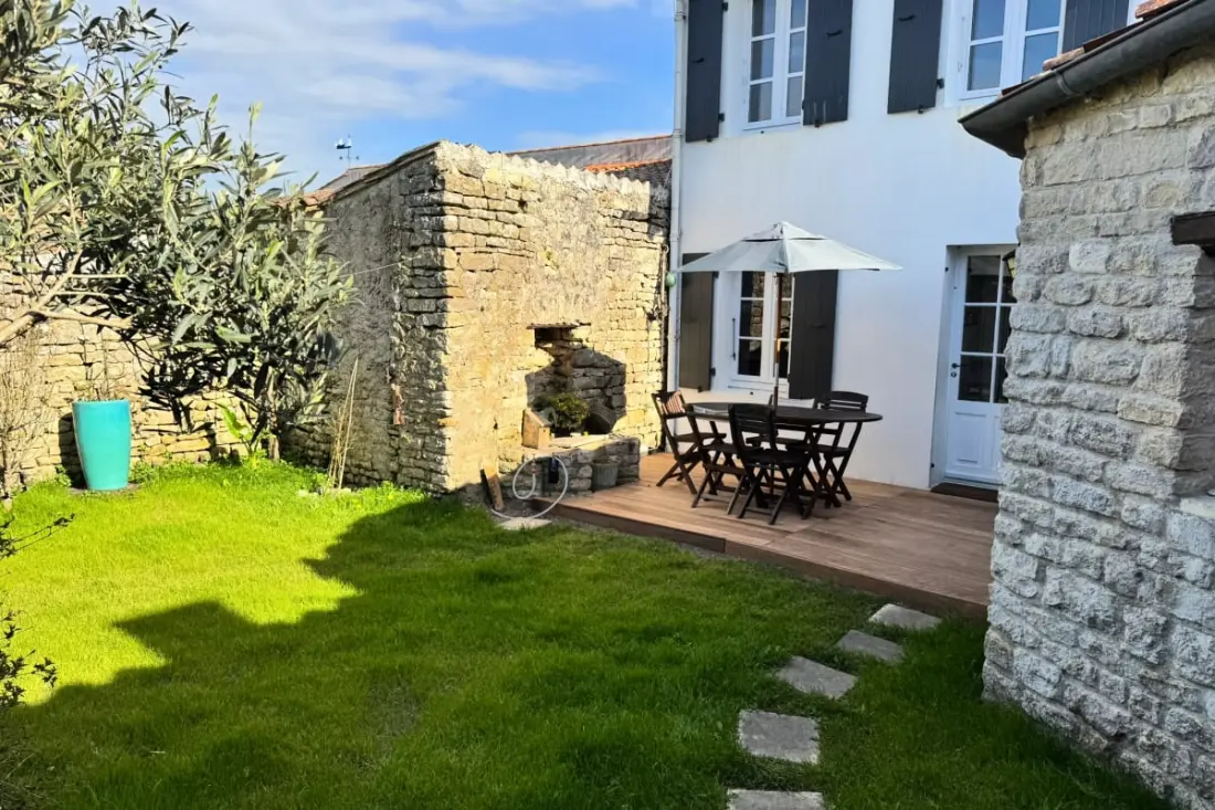 Maison De Charme Avec Jardin à Ars-en-ré