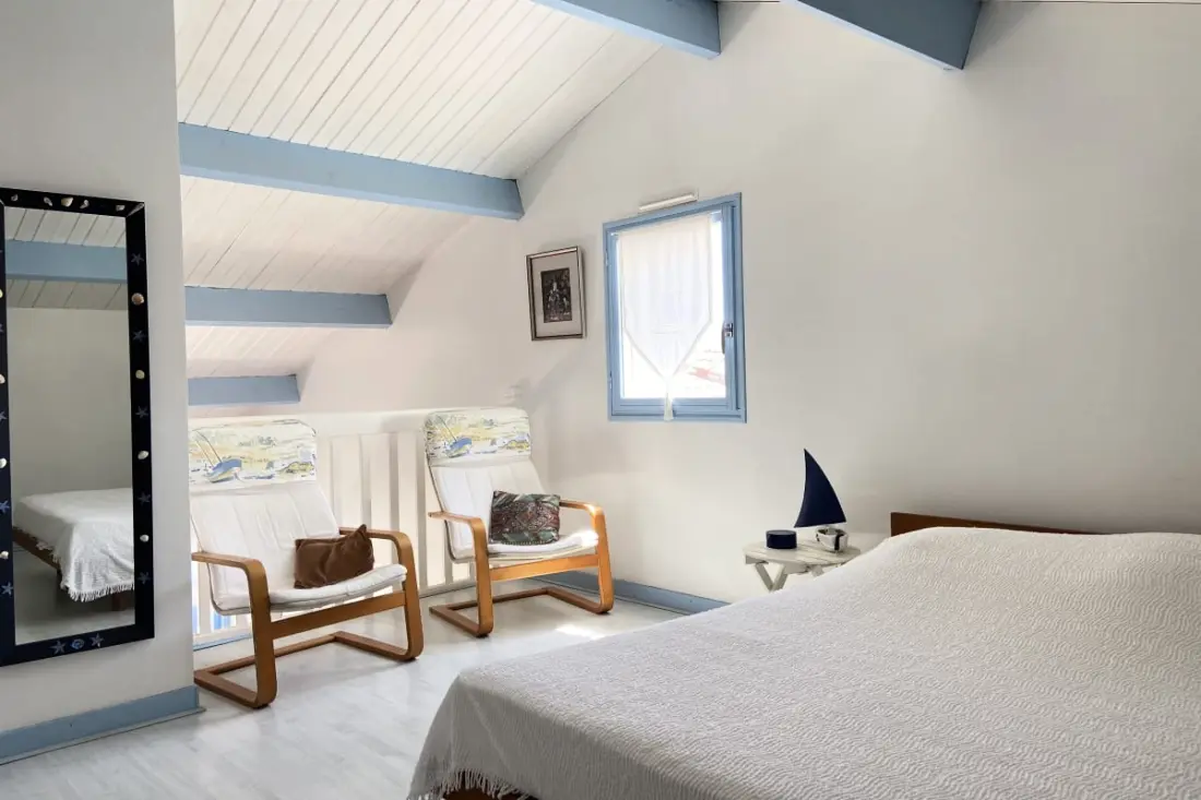 Maison Très Lumineuse Avec Deux Terrasses