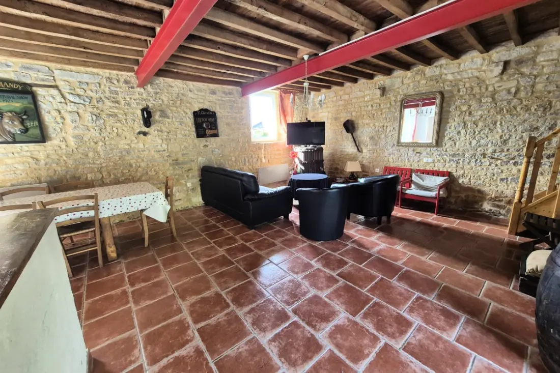 Spacieuse Maison De 150 M2 à Asnières-en-bessin