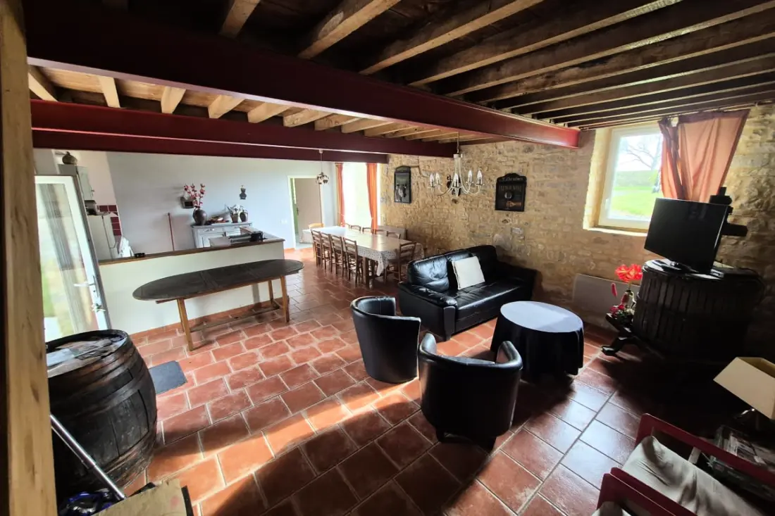 Spacieuse Maison De 150 M2 à Asnières-en-bessin