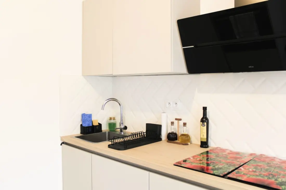 Appartement Avec Balcon Et Parking Proche Métro