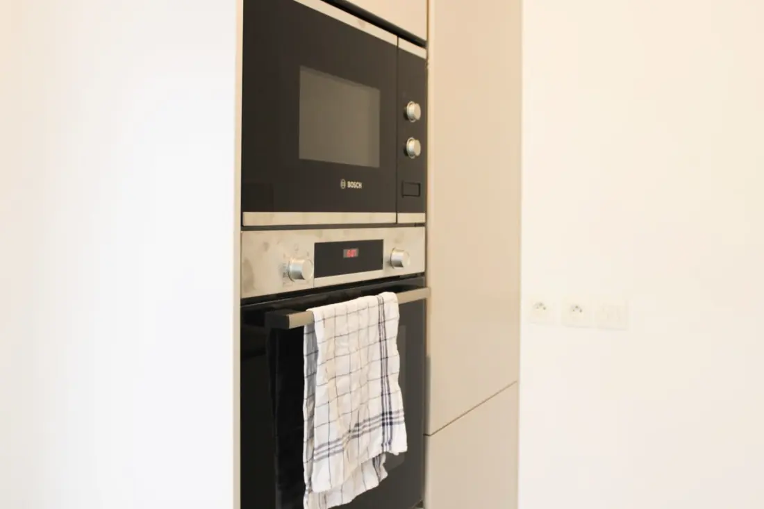 Appartement Avec Balcon Et Parking Proche Métro