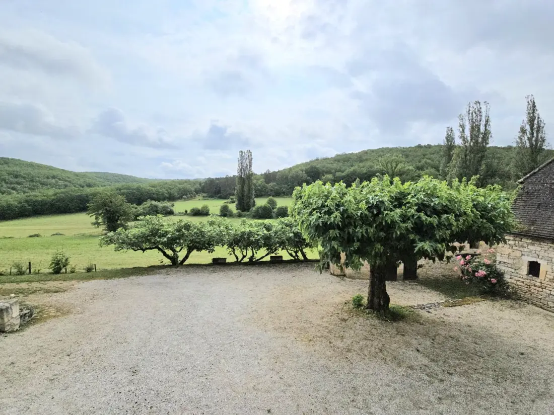Maison de Vacances Aubas 2