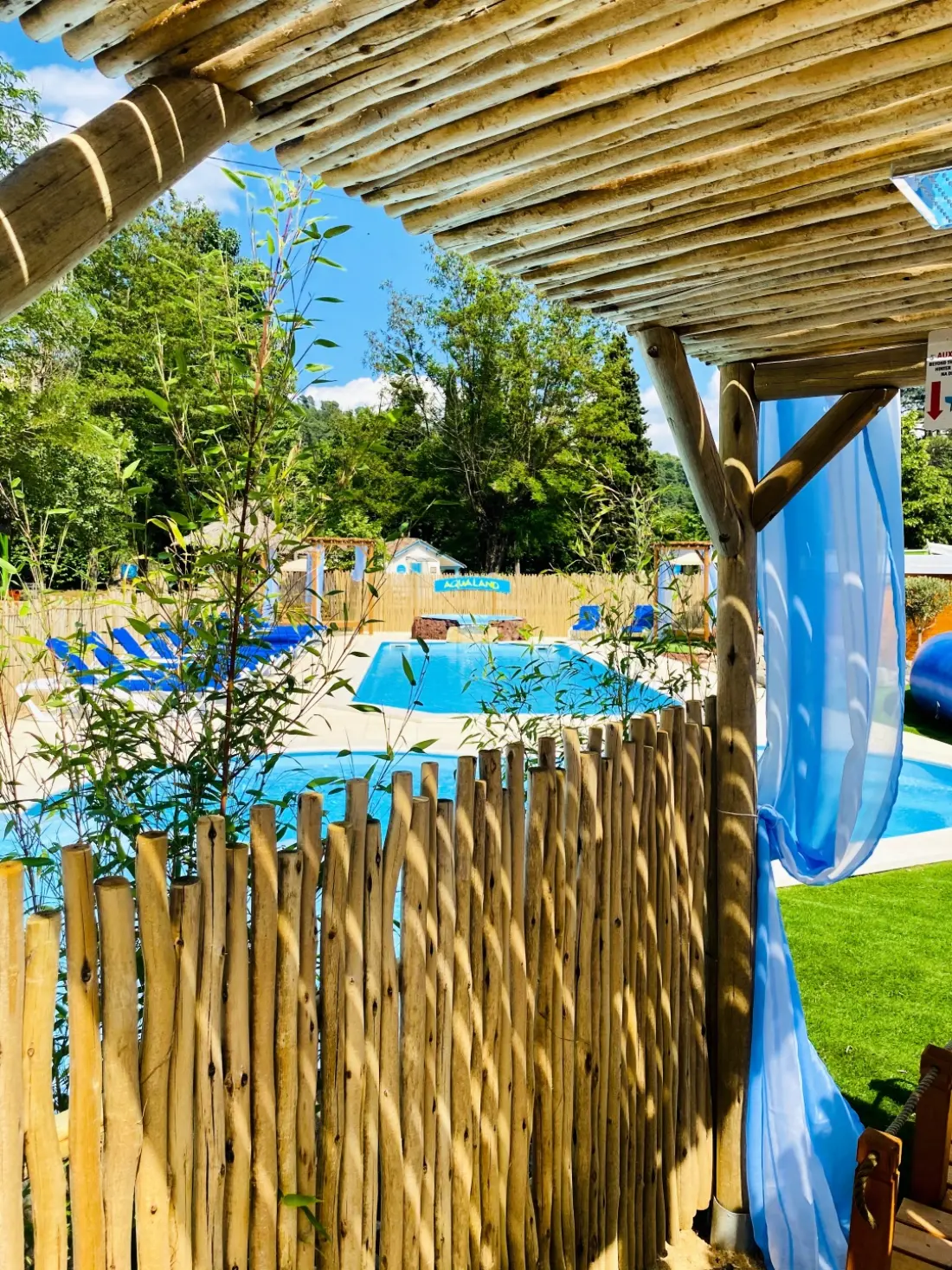 Camping Paradis Family des Issoux d'Ardèche 4 étoiles★★★★