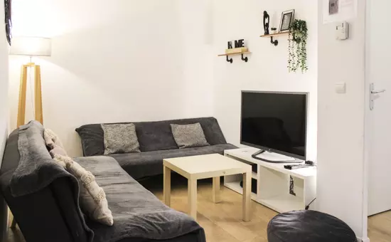 Nid Douillet Et Spacieux De 69 M² Avec Balcon.