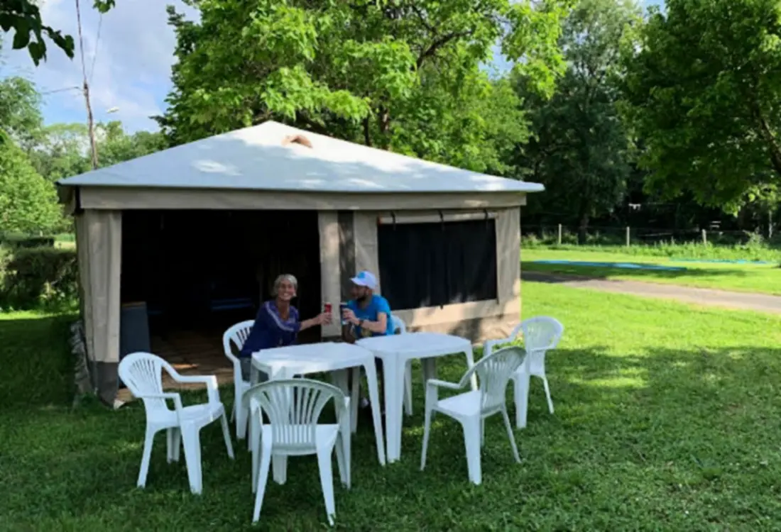 Camping Paradis Aubeterre sur Dronne3 étoiles★★★