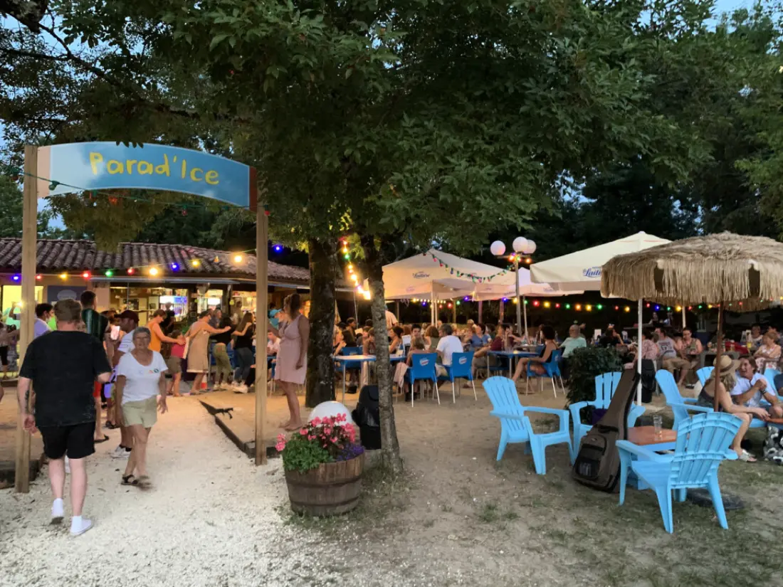Camping Paradis Aubeterre sur Dronne3 étoiles★★★