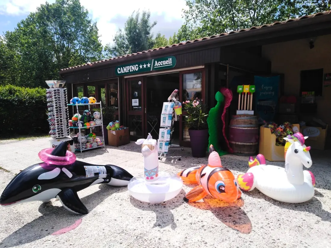 Camping Paradis Aubeterre sur Dronne3 étoiles★★★