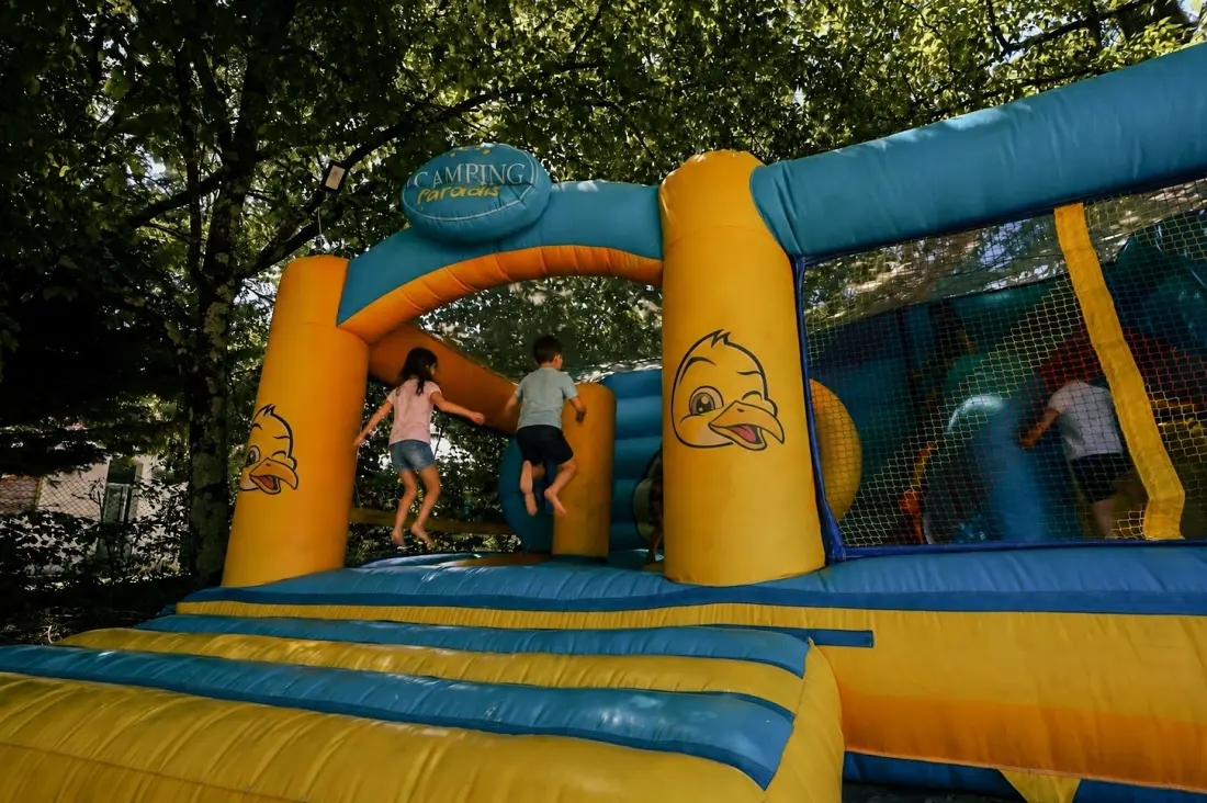 Camping Paradis Aubeterre-sur-Dronne 3 étoiles★★★