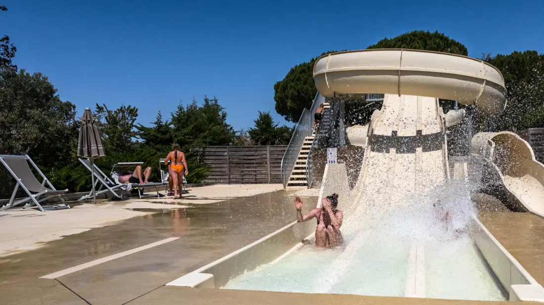 Campasun Camping International Aups 4 étoiles★★★★