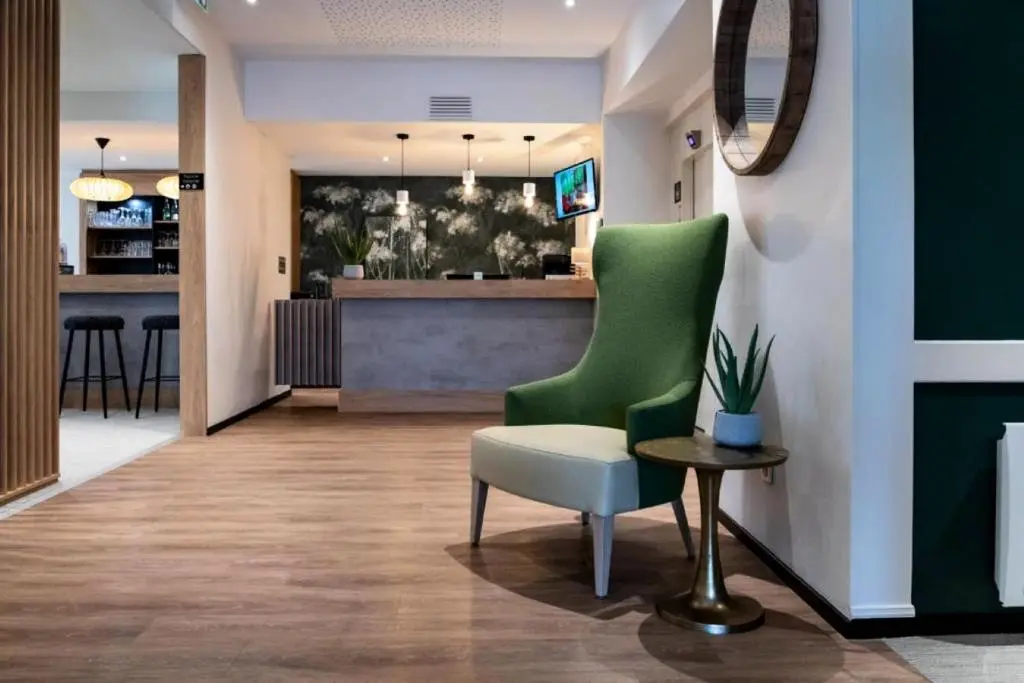 Hôtel Le Loch by Best Western 3 étoiles★★★