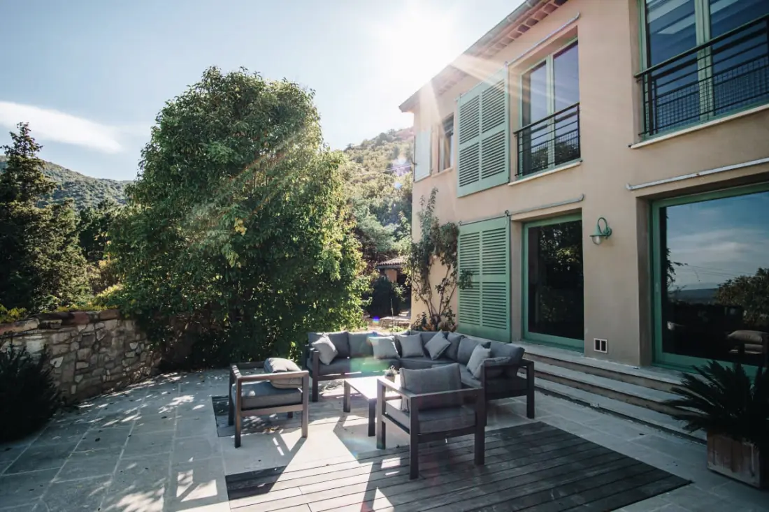 Magnifique Propriété Avec Vues Panoramiques Et Piscine Privée