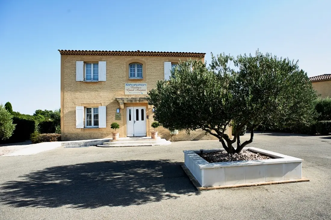 Hôtel Golf Grand Avignon4 étoiles★★★★
