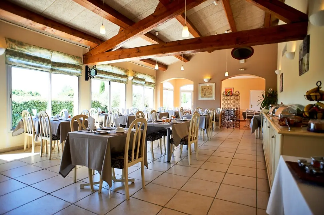 Hôtel Golf Grand Avignon4 étoiles★★★★