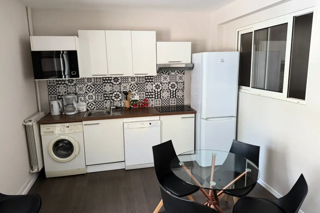 T4 Lumineux Avec Clim, Avignon Intra-muros