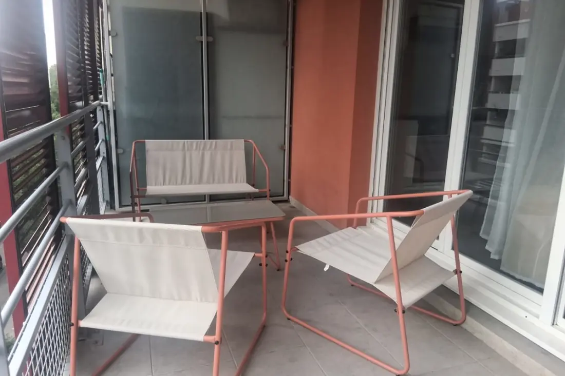 Charmant Appartement Avec Balcon à Avignon