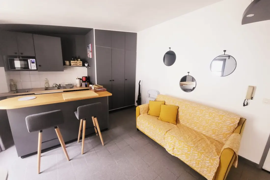 Duplex 32 M² Avec Terrasse Dans Le Centre Ville