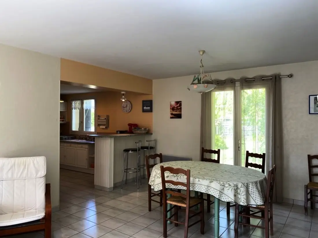 Maison de Vacances AVRILLE 5