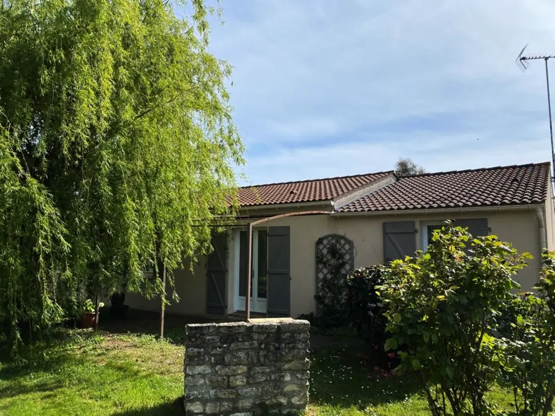 Maison de Vacances AVRILLE 5