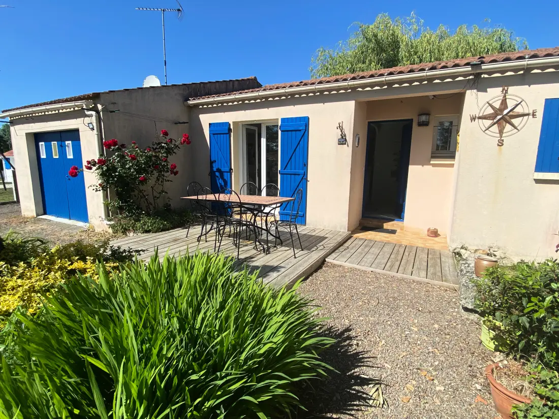 Maison de Vacances AVRILLE 5