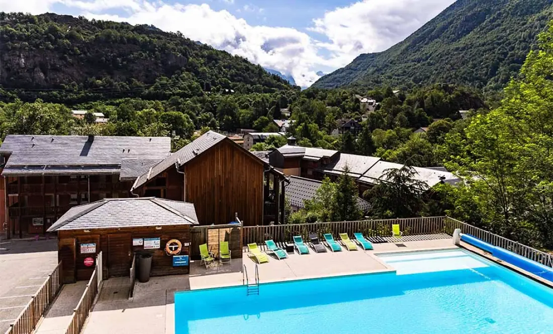 Résidence Vacancéole Les chalets d'Ax3 étoiles★★★