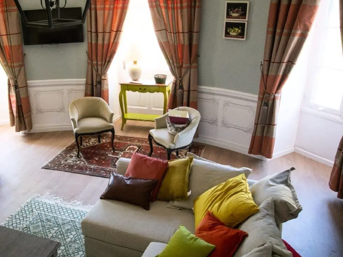 Résidence Cottage de la tour duplex 100m2 mit Pool Azay le rideau