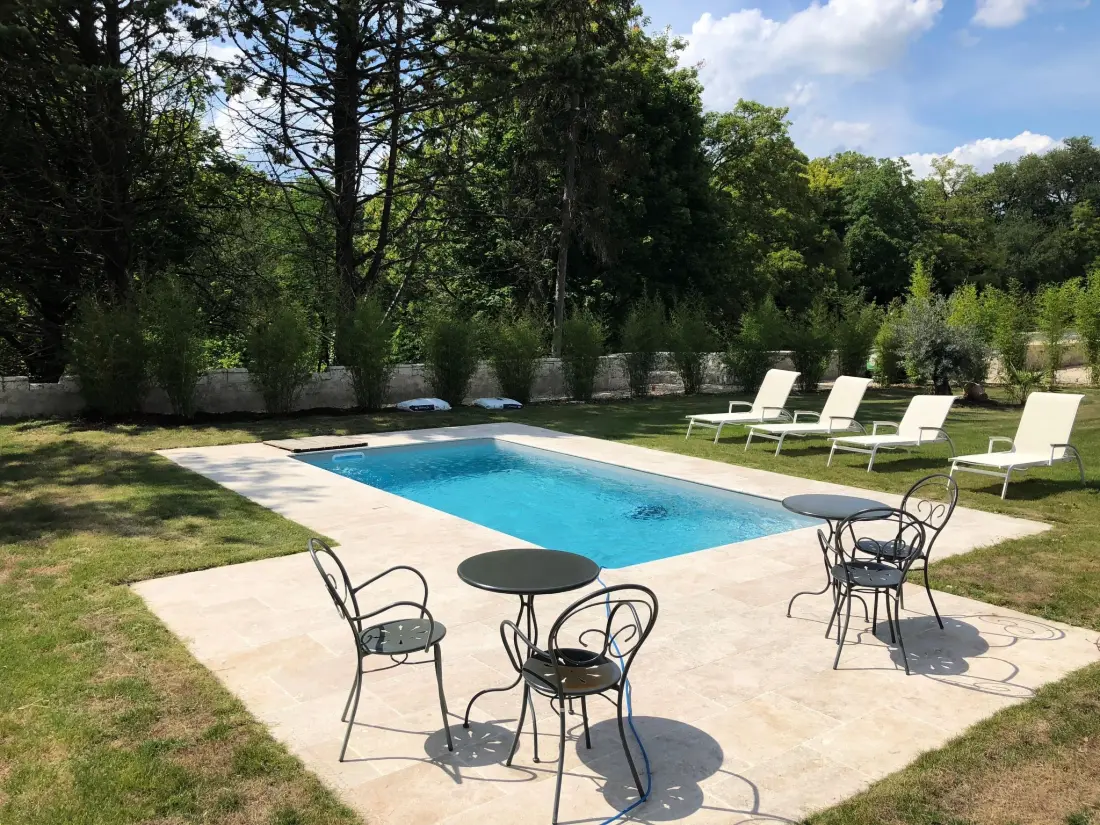 Résidence Cottage de la tour duplex 100m2 mit Pool Azay le rideau