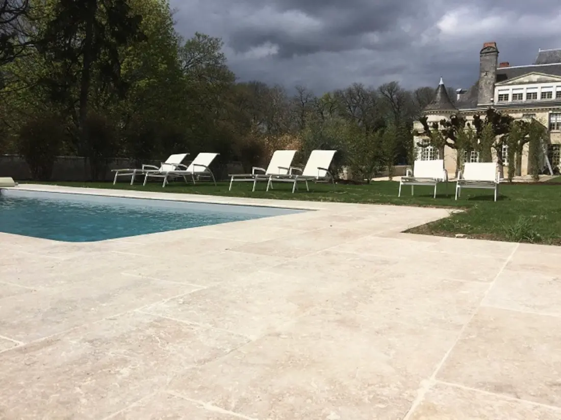 Résidence Cottage de la tour duplex 100m2 mit Pool Azay le rideau