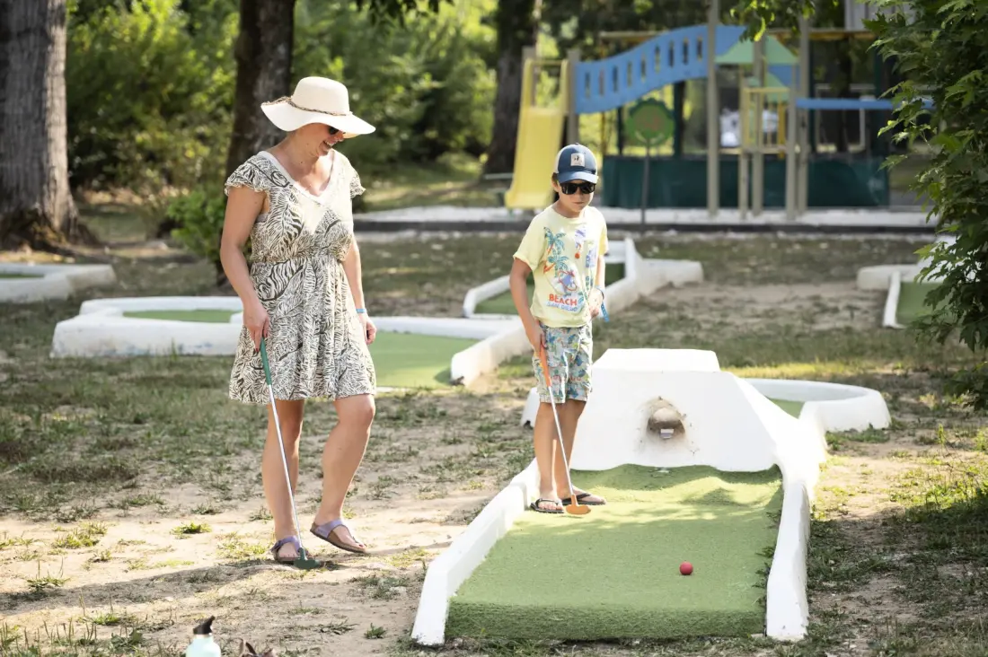 Camping maeva Escapades Les Bö-Bains 4 étoiles★★★★