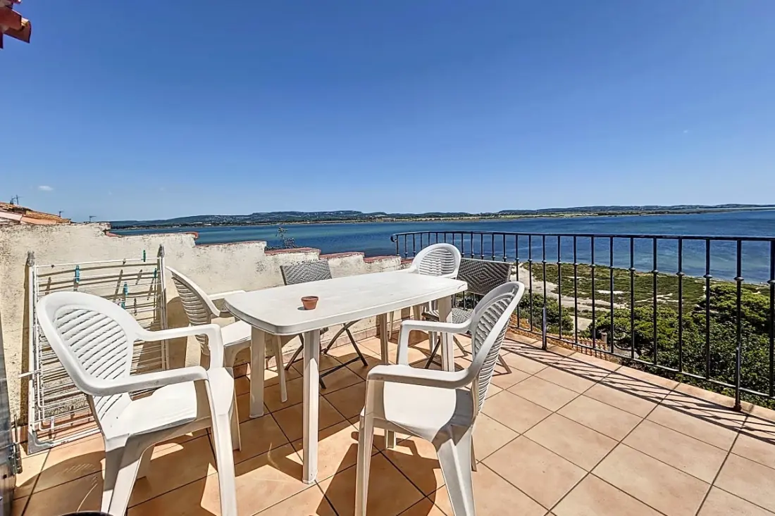 Maison Typique Avec Terrasse Et Vue Imprenable