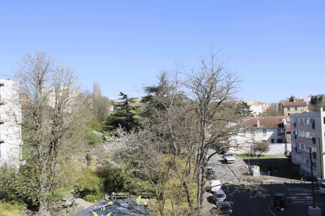 Appartement Avec Balcon Aux Portes De Paris