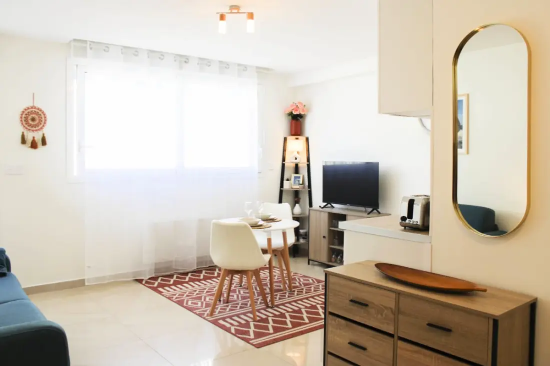 Studio Neuf Avec Balcon Proche Métro Gallieni