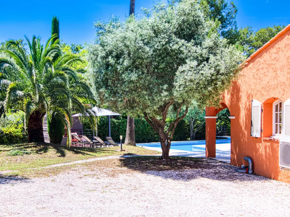 Maison de Vacances Bagnols en Forêt